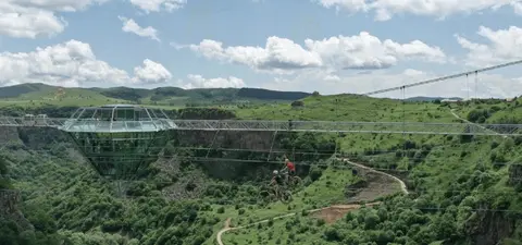جولة قرية داشباشي وجسر المغامرة الزجاجي